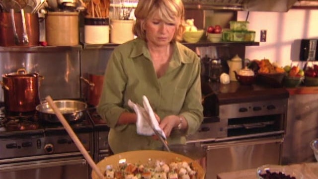 Classic Thanksgiving Dinner: Turkey 101; Stuffing and Gravy