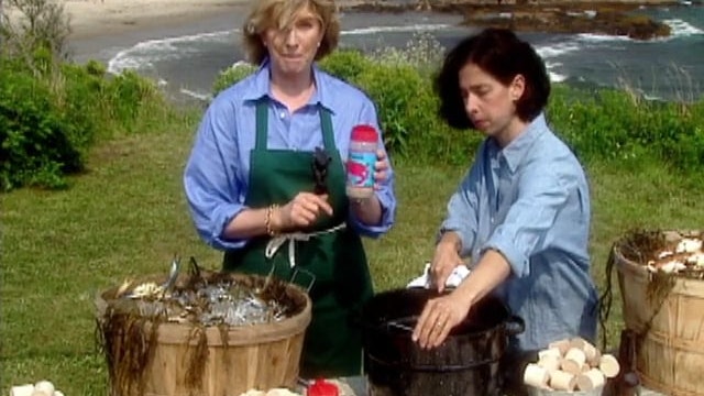 Crab Boil; Spray Paint Furniture; Strawberry Lemonade
